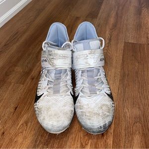 Nike Alpha Menace Pro 2 Mid white